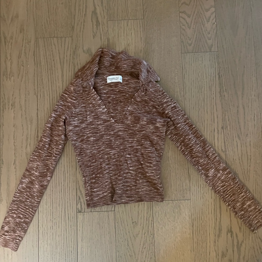 Abercrombie cropped collared sweater